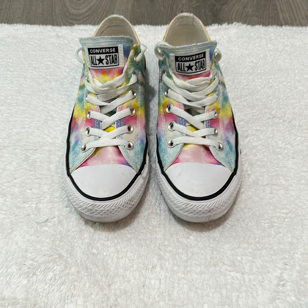 Converse All Star Chuck Taylor Tie Dye women’s size 9